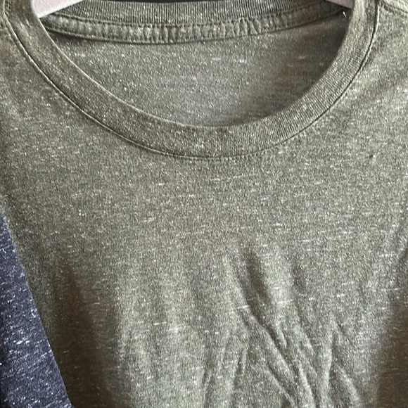 Goodfellow, 2, men’s tshirts. One dk grey, one olive green. Size M - Picture 3 of 3